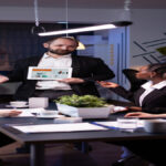 business-entrepreneur-man-presen-150x150 İş Yönetimi ve Girişimcilik  işletme kurmak 